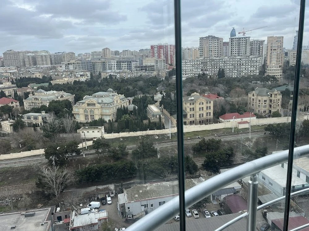 BABEK PLAZA (Здания (Мегаструктуры)) (Баку)