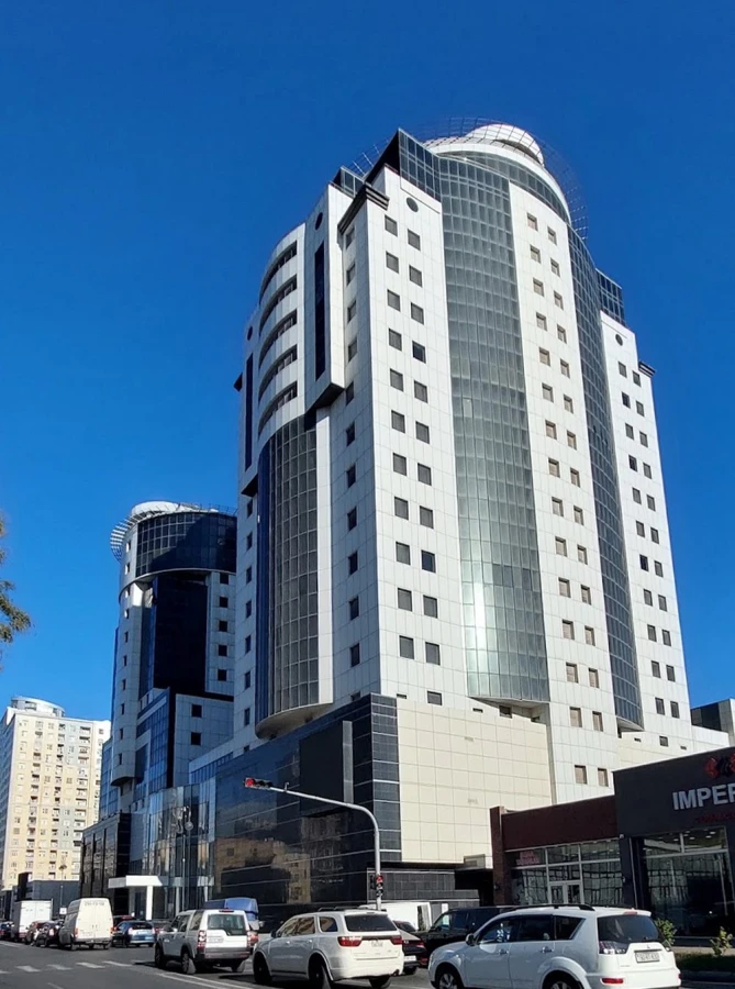 LUXEN PLAZA (Baku)