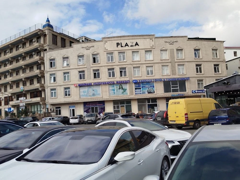 GOBUSTAN PLAZA (Buildings (Mega structures)) (Baku)