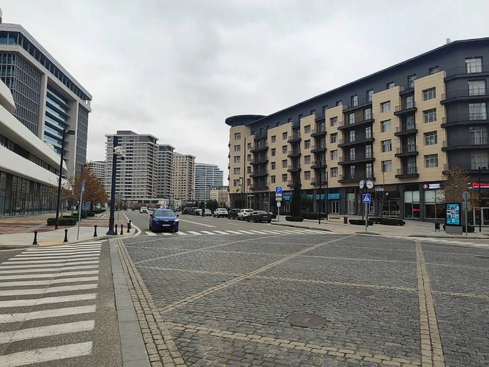 PARK CHINAR (Baku)