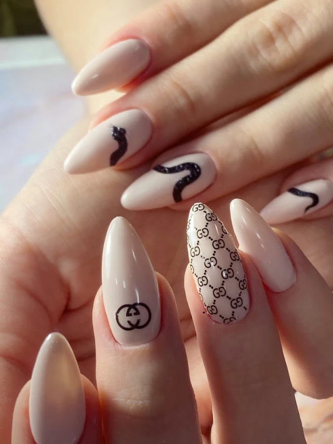 COSMO NAILS (Baku)
