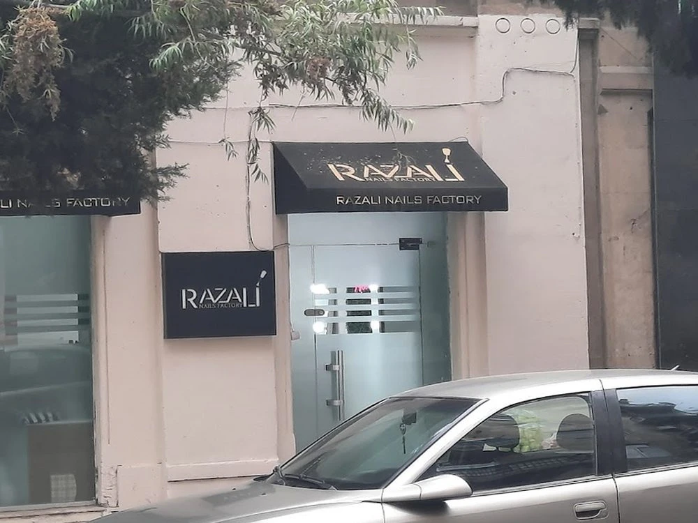 RƏZALİ NAİLS FACTORY (Bakı)