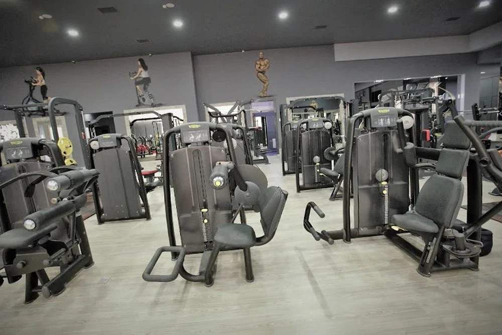 GOLDEN GYM (Bakı)