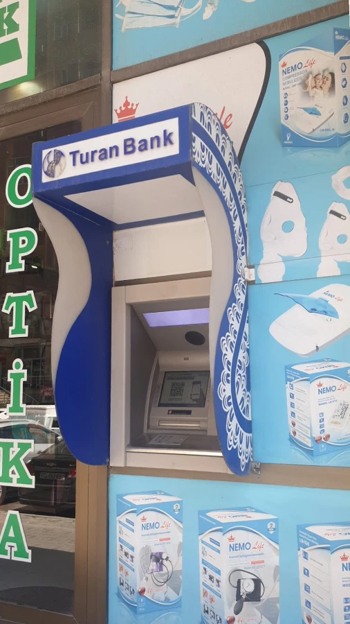 Turan Bank ASC-nın bankomatı (Bakı)
