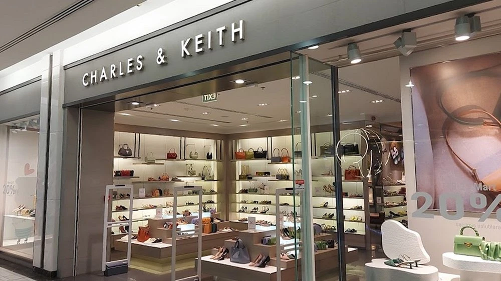CHARLES & KEITH 28 Молл (Баку)