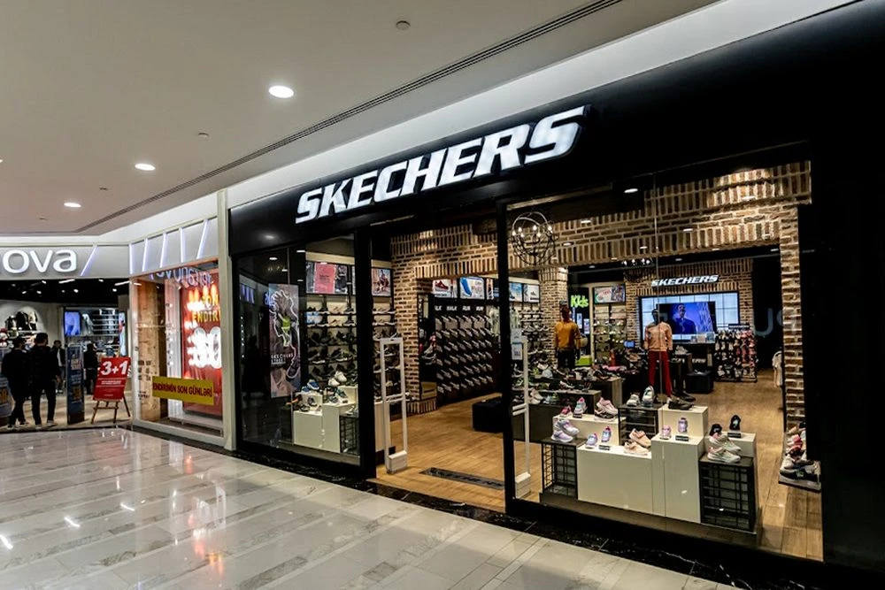 SKECHERS (2) (Baku)