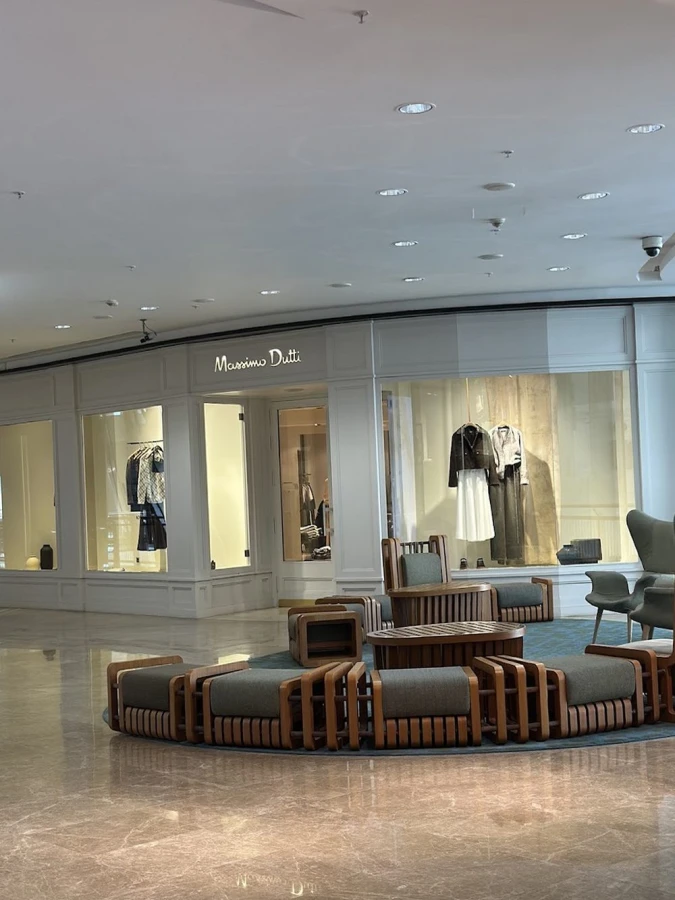 MASSIMO DUTTI (Baku)