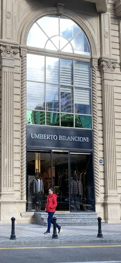 UMBERTO BILANCIONI (Баку)