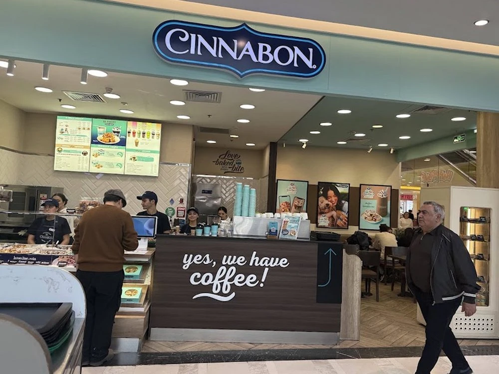 Cinnabon 28 Mall filialı (Bakı)
