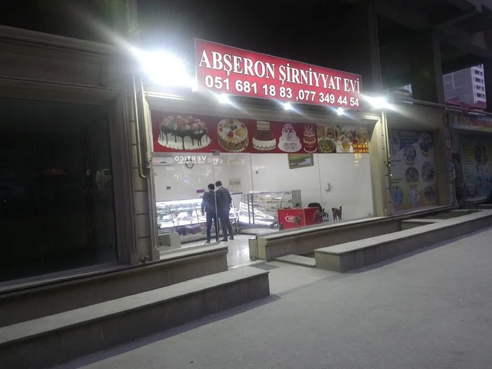 Absheron Cake House şirniyyat evi (Bakı)