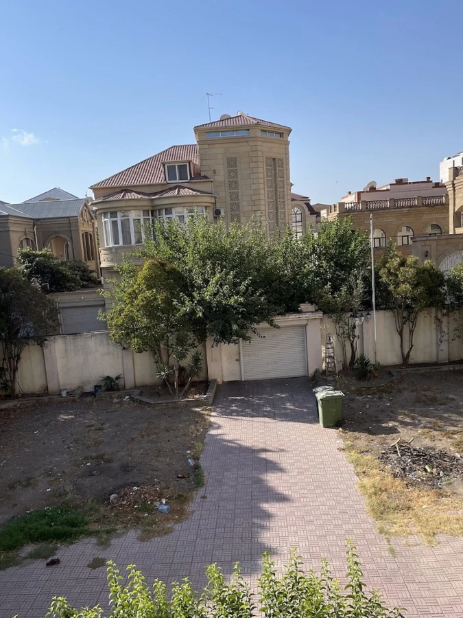 Baku Hostel & Project Center