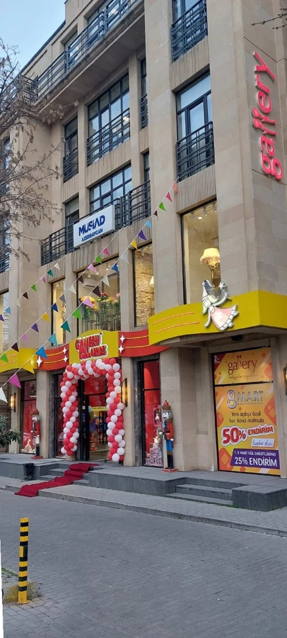 GALLERY GIFTS & FLOWERS (Bakı)