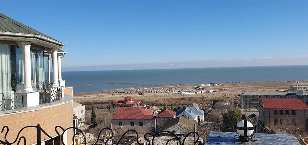 Ретро (Баку)