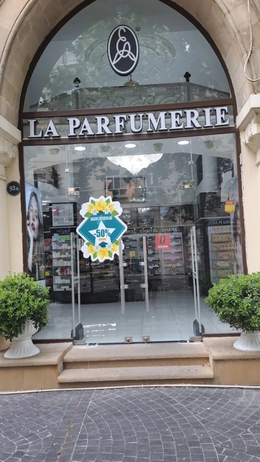 LA PARFUMERIE "CLASSIQUE" (Bakı)