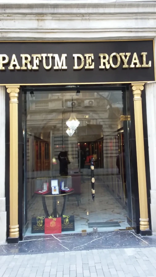 PARFYUM DE ROYAL (Baku)