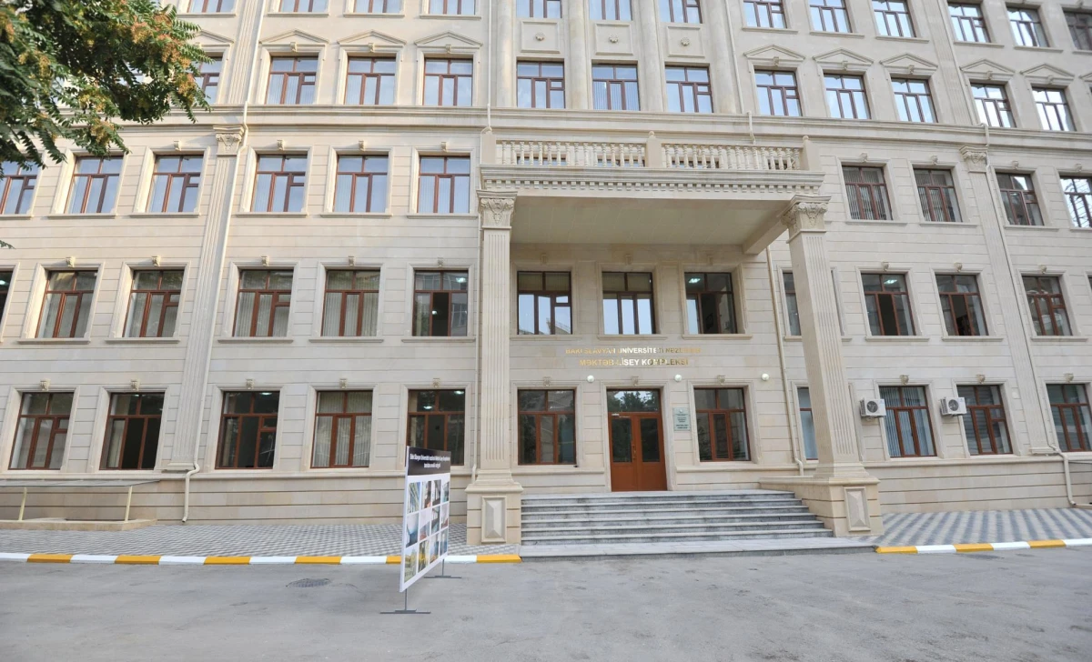 Bakı Slavyan Universitetinin Məktəb-Lisey Kompleksi