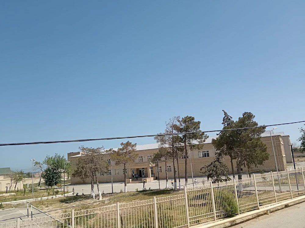 Azad Rzayev adına 223 nömrəli tam orta məktəb (Bakı)