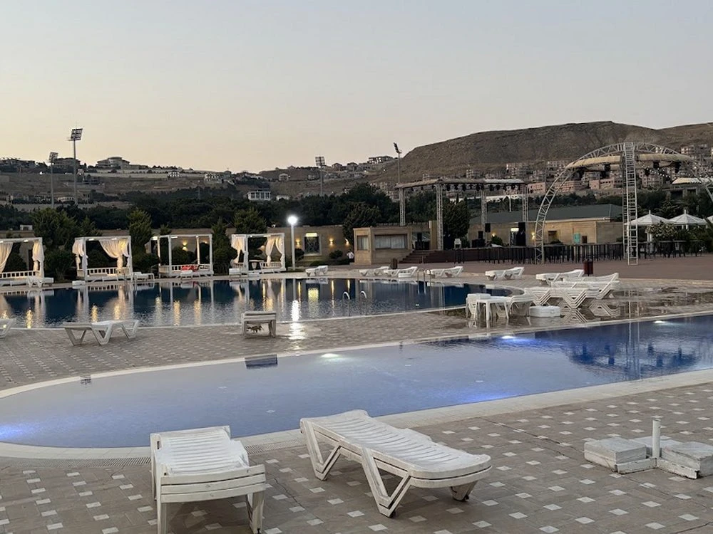 Mambo Beach Club & Restaurant (Bakı)