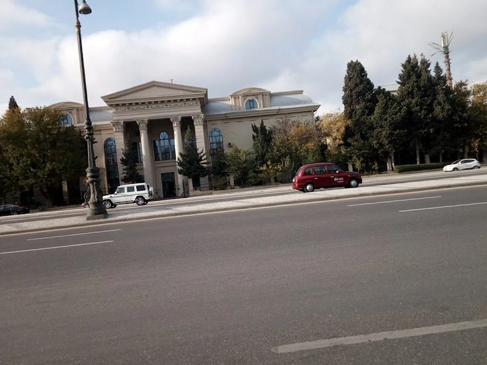Гюнеш (Баку)