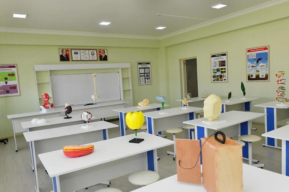 Füzuli rayon 4 nömrəli məktəbi (Bakı)