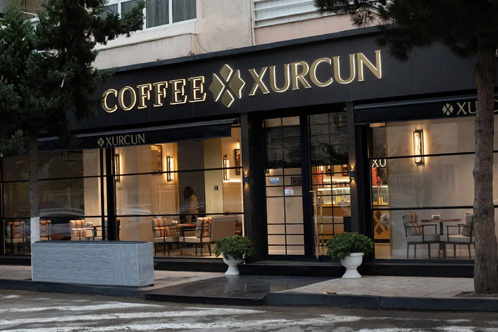 Xurcun quru meyvələr mağazası (Bakı)