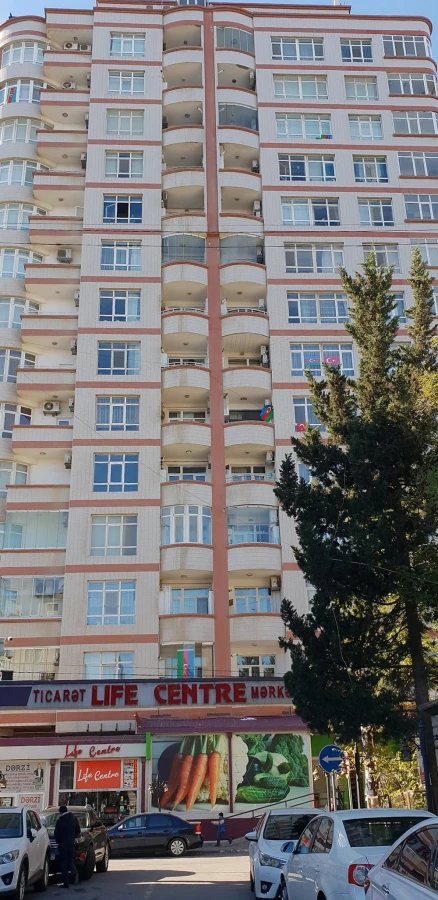 LIFE CENTER (Bakı)
