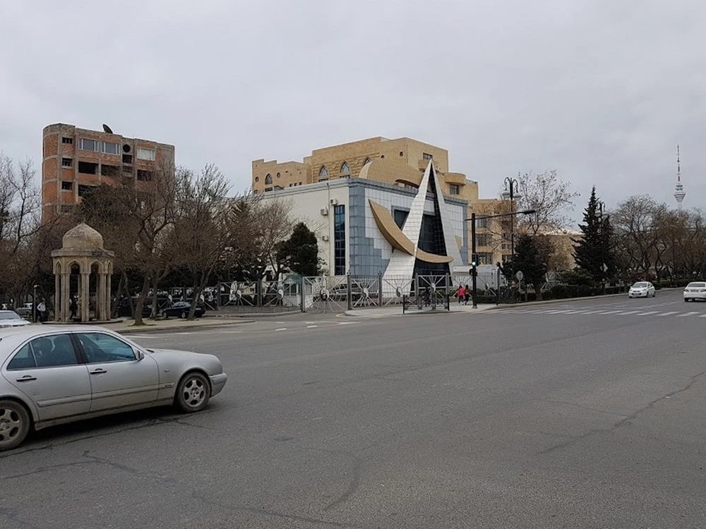 Space TV - 104 FM Radio (Baku)