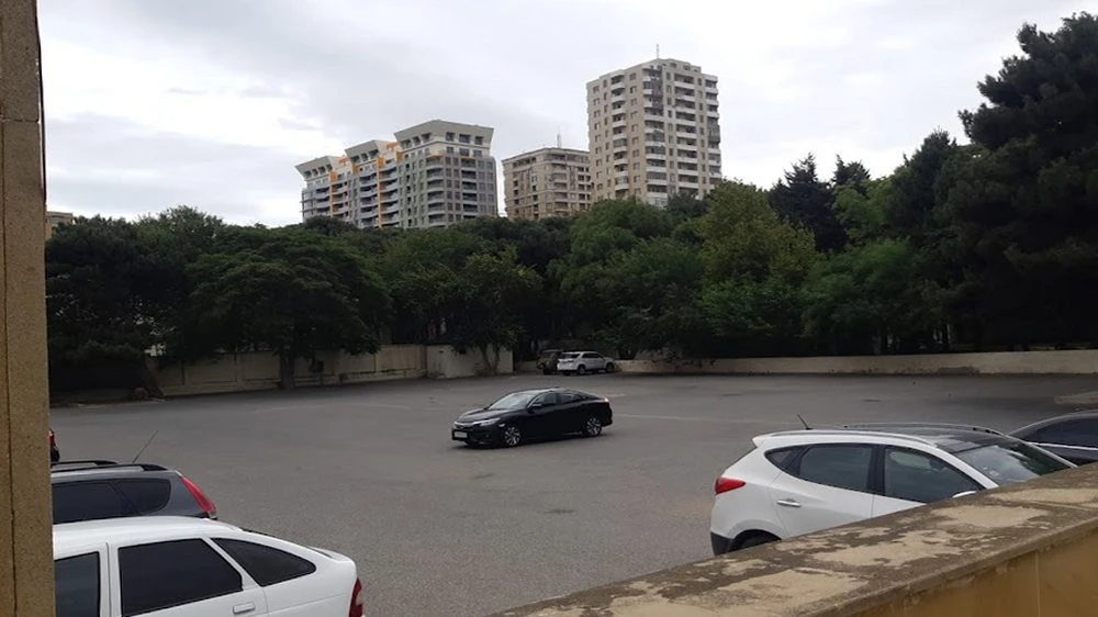 Автостоянка (Баку)