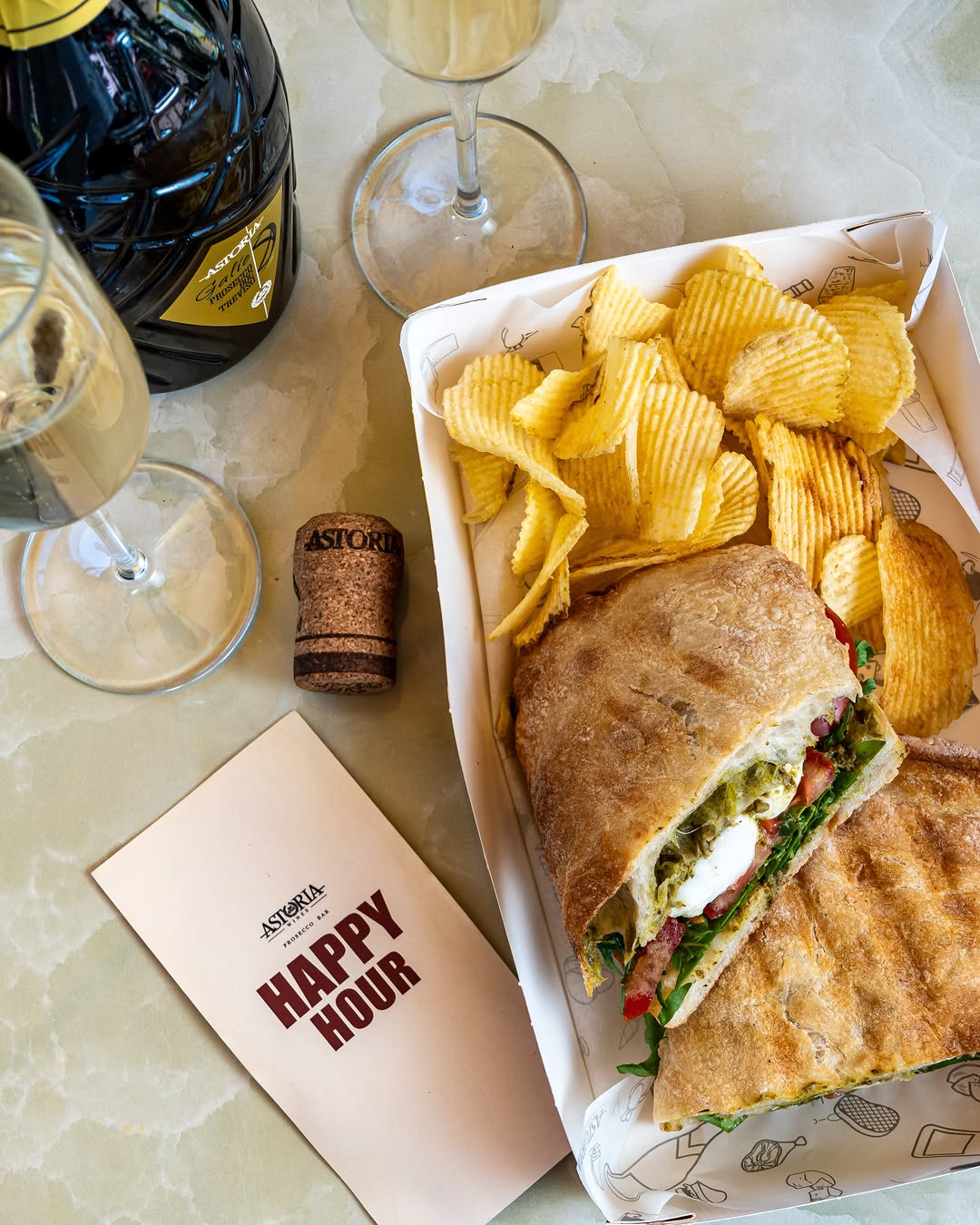 Happy Hour в Astoria Prosecco Bar